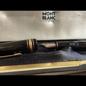 Mont Blanc Meisterstück Gold-Coated LeGrand Fountain Pen. 4810. 146.